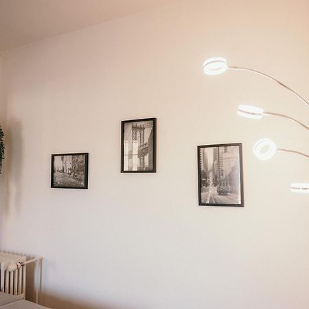 Appartement D'Alexandre Hyper Centre-Ville Charleville-Mézières Esterno foto
